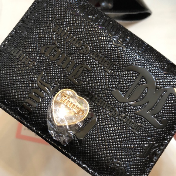 Juicy Couture Liquorice Faux Patent Leather Open Heart Card Case Key Fob NWT - Picture 16 of 16